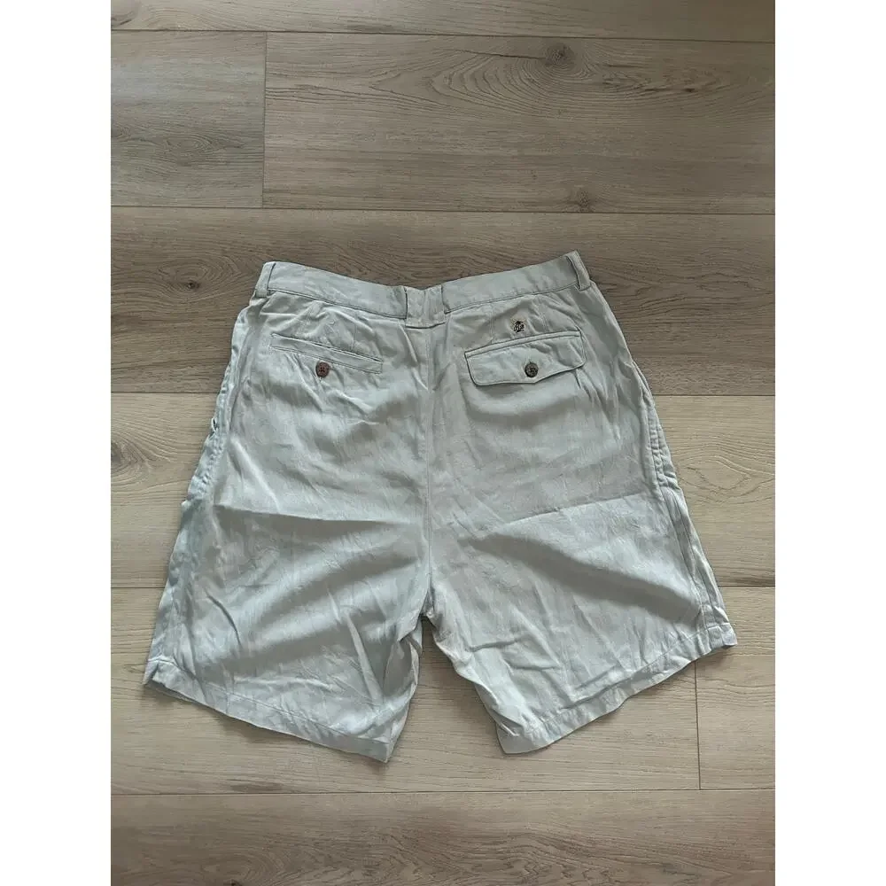 VTG Tommy Bahama 100% Silk mens shorts size 33